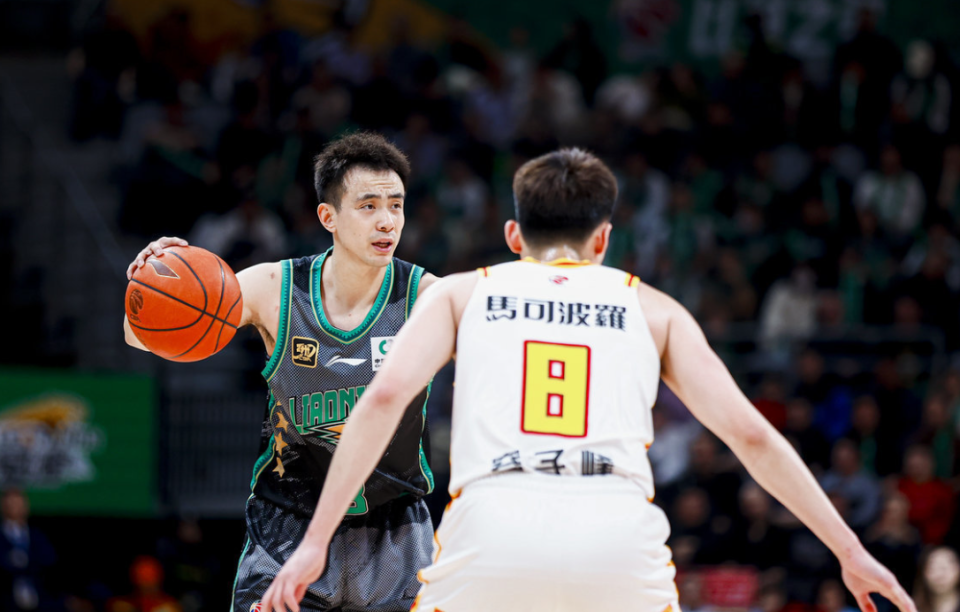 关于CBA季后赛加时末段走向成谜，斯图加特刷新队史纪录，悬念犹存，纪律约束更严格的信息体育娱乐